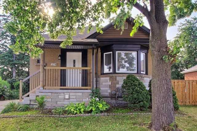 279 West 5th St, House detached with 4 bedrooms, 2 bathrooms and 8 parking in Hamilton ON | Image 1