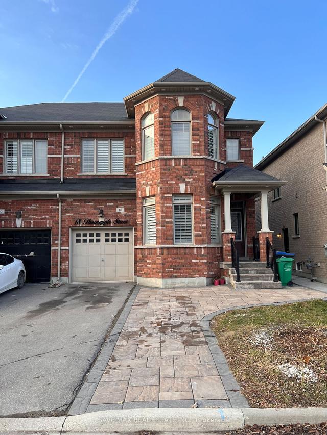 18 Thornapple St, House semidetached with 2 bedrooms, 1 bathrooms and 1 parking in Brampton ON | Image 1