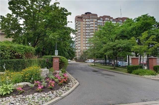 PH1 - 25 Fairview Rd W, Condo with 2 bedrooms, 2 bathrooms and 2 parking in Mississauga ON | Image 1