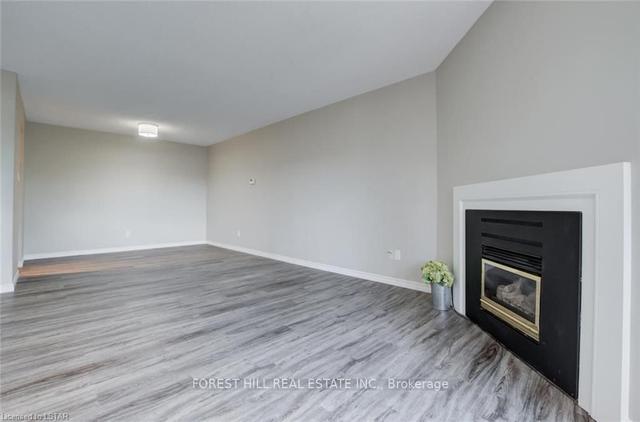 301 - 2230 Trafalgar St, Condo with 3 bedrooms, 2 bathrooms and 1 parking in London ON | Image 4