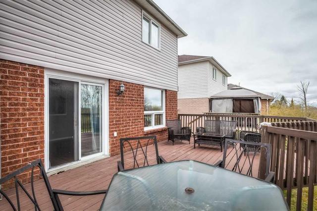 9 Hooper Sq, House detached with 3 bedrooms, 3 bathrooms and 3 parking in Bowmanville ON | Image 33