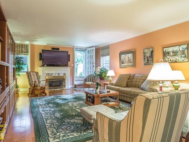 90A Glen Rd, House semidetached with 3 bedrooms, 4 bathrooms and 4 parking in Toronto ON | Image 15