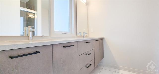 1029 Eider St, Townhouse with 3 bedrooms, 3 bathrooms and 2 parking in Ottawa ON | Image 16