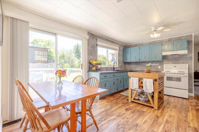 1022 10th Ave, House detached with 3 bedrooms, 1 bathrooms and 4 parking in Fernie BC | Image 10
