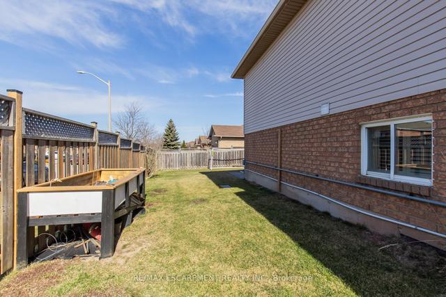 146 Highbury Dr, House detached with 3 bedrooms, 2 bathrooms and 5 parking in Stoney Creek ON | Image 32