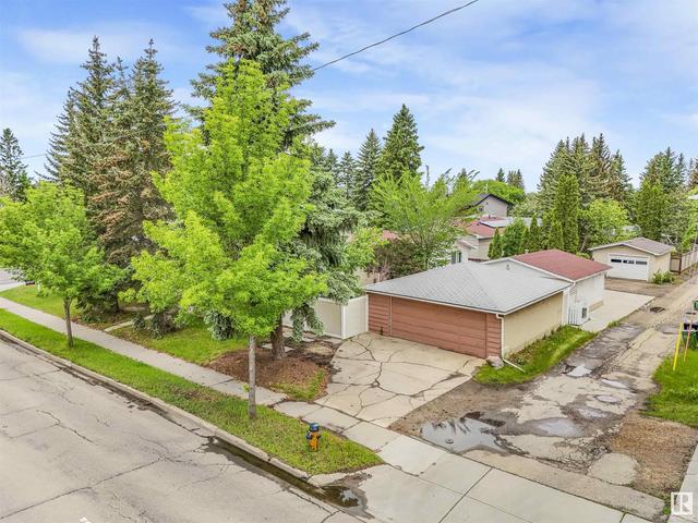 11132 51 Av Nw Nw, House detached with 4 bedrooms, 2 bathrooms and null parking in Edmonton AB | Image 48