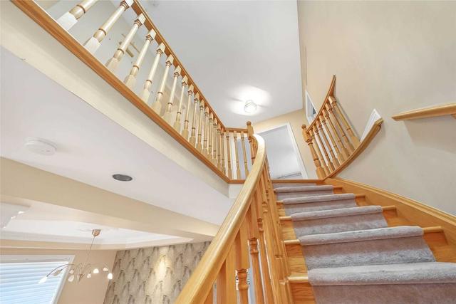 MAIN - 29 Miramar St, House detached with 4 bedrooms, 4 bathrooms and 4 parking in Brampton ON | Image 9