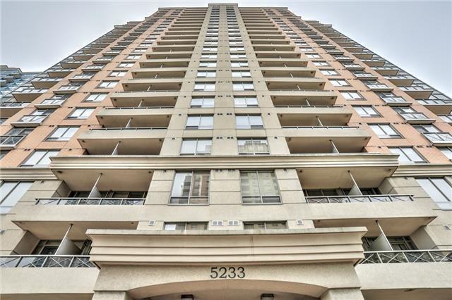 PH-18 - 5233 Dundas St W, Condo with 2 bedrooms, 2 bathrooms and 1 parking in Etobicoke ON | Image 2