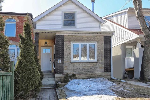 MAIN - 3 Sutherland Ave, House detached with 3 bedrooms, 2 bathrooms and 2 parking in East York ON | Image 2