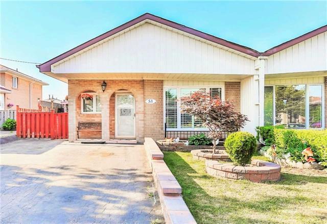 51 Frankton Cres, House semidetached with 4 bedrooms, 2 bathrooms and 4 parking in North York ON | Image 2