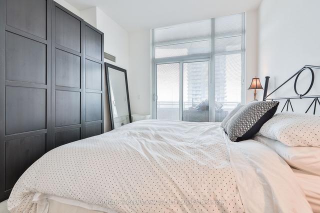 PH-201 - 8 Scollard St, Condo with 2 bedrooms, 2 bathrooms and 1 parking in Toronto ON | Image 30