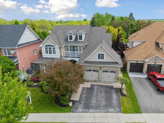 3 Mackey Dr, House detached with 4 bedrooms, 4 bathrooms and 4 parking in Whitby ON | Image 1