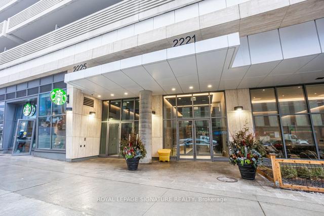 2309 - 2221 Yonge St, Condo with 2 bedrooms, 2 bathrooms and 1 parking in Toronto ON | Image 1