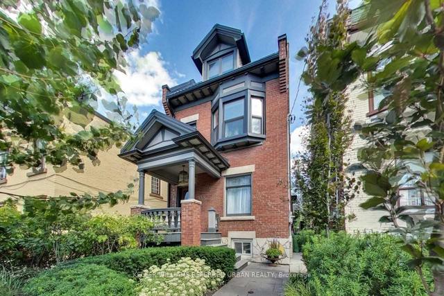 MAIN - 359 Clinton St, House detached with 1 bedrooms, 1 bathrooms and 1 parking in Toronto ON | Image 1