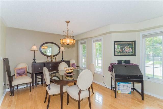 803 Caboto Trail, House attached with 3 bedrooms, 4 bathrooms and 2 parking in Unionville ON | Image 5