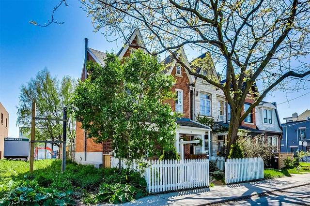 9 Hook Ave, House semidetached with 4 bedrooms, 2 bathrooms and 2 parking in Toronto ON | Image 13