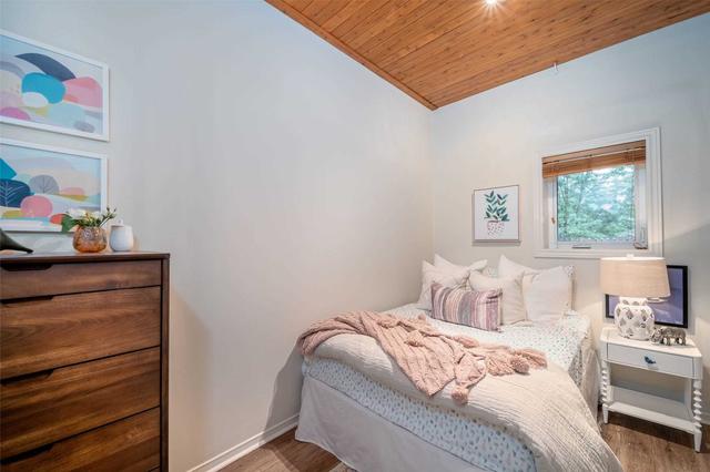 MAIN - 23 Kintyre Ave, House detached with 2 bedrooms, 1 bathrooms and 1 parking in Toronto ON | Image 19