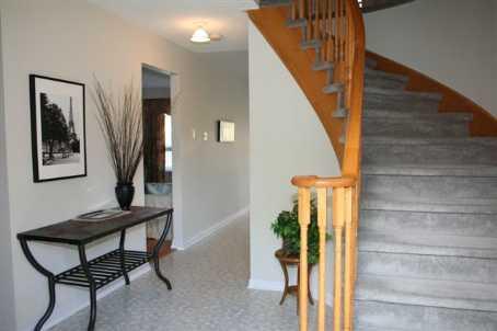 886 White Ash Dr, House detached with 4 bedrooms, 3 bathrooms and 2 parking in Whitby ON | Image 9