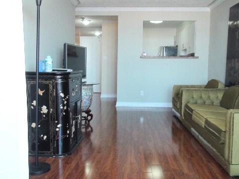 PH13 - 55 Bamburgh Cir, Condo with 1 bedrooms, 1 bathrooms and 1 parking in Scarborough ON | Image 2