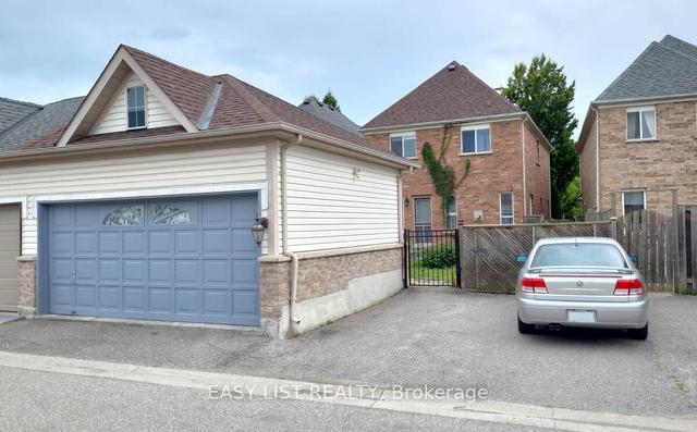 92 The Fairways, House detached with 3 bedrooms, 3 bathrooms and 4 parking in Markham ON | Image 17