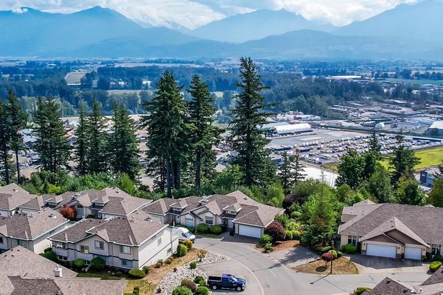 22 - 8590 Sunrise Dr, House attached with 4 bedrooms, 3 bathrooms and null parking in Chilliwack BC | Image 32