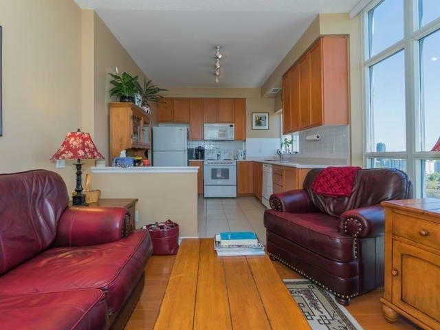 PH17 - 8 Mondeo Dr, Condo with 2 bedrooms, 2 bathrooms and 2 parking in Scarborough ON | Image 6