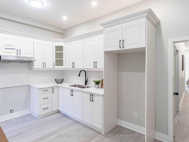 MAIN - 143 Symington Ave, House semidetached with 2 bedrooms, 1 bathrooms and 0 parking in Toronto ON | Image 4