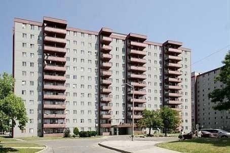 804 - 100 Lotherton Ptway, Condo with 2 bedrooms, 1 bathrooms and 1 parking in North York ON | Image 1