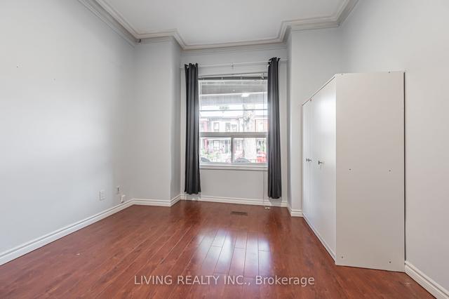 MAIN - 264 Clinton St, House semidetached with 2 bedrooms, 1 bathrooms and 0 parking in Toronto ON | Image 11