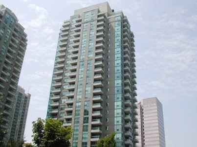 909 - 1 Pemberton Ave, Condo with 1 bedrooms, 1 bathrooms and 1 parking in North York ON | Image 1