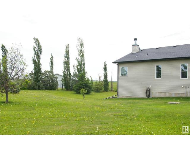 26116 Township Road 552, House detached with 4 bedrooms, 3 bathrooms and null parking in Sturgeon County AB | Image 46