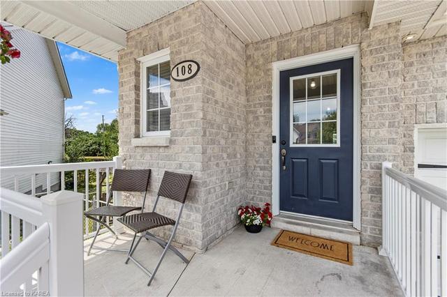 108 Fireside Crt, House attached with 3 bedrooms, 2 bathrooms and null parking in Kingston ON | Image 23
