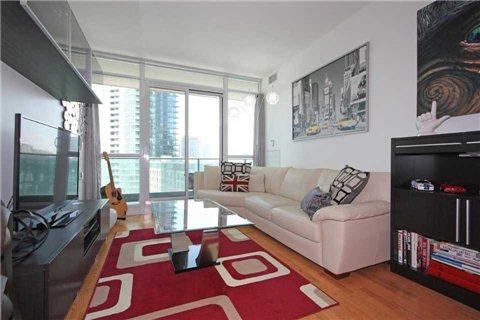 885 - 209 Fort York Blvd, Condo with 1 bedrooms, 1 bathrooms and 1 parking in Toronto ON | Image 2