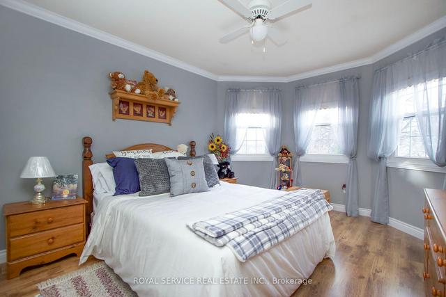 909 Kingsley Crt, House detached with 4 bedrooms, 4 bathrooms and 4 parking in Oshawa ON | Image 20