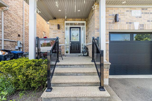 3271 Stoney Cres, House semidetached with 4 bedrooms, 4 bathrooms and 3 parking in Mississauga ON | Image 23