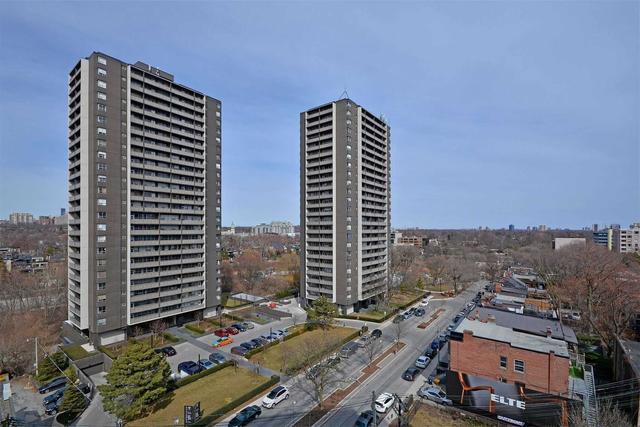 803 - 181 Davenport Rd, Condo with 2 bedrooms, 2 bathrooms and 1 parking in Toronto ON | Image 6
