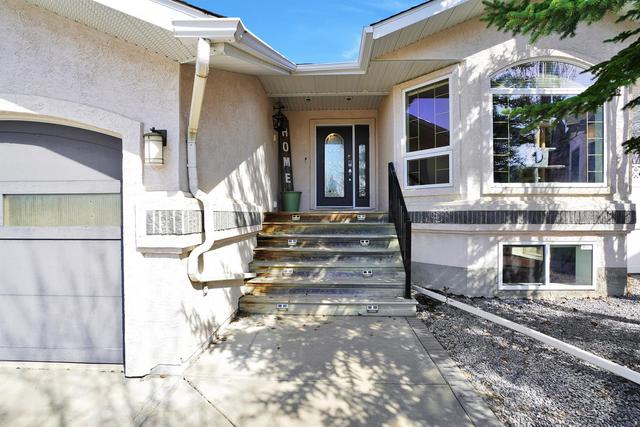 29 Fern Cres, House detached with 3 bedrooms, 2 bathrooms and 3 parking in Sylvan Lake AB | Image 2