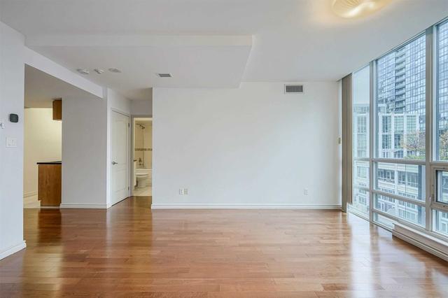 PH1 - 263 Wellington St W, Condo with 1 bedrooms, 1 bathrooms and 1 parking in Toronto ON | Image 24