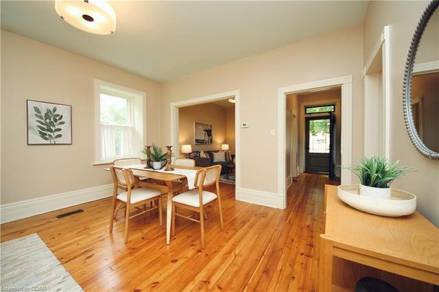 122 Essex St, House detached with 2 bedrooms, 1 bathrooms and 2 parking in Guelph ON | Image 42