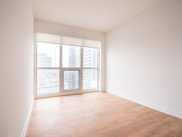 PH03 - 115 Mcmahon Dr, Condo with 2 bedrooms, 2 bathrooms and 1 parking in North York ON | Image 4