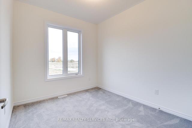 MAIN - 144 Terry Fox Dr, House detached with 2 bedrooms, 2 bathrooms and 2 parking in Barrie ON | Image 13