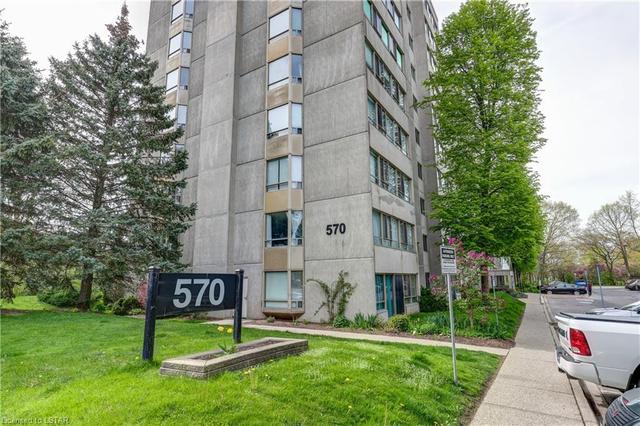 405 - 570 Proudfoot Lane, House attached with 2 bedrooms, 1 bathrooms and 1 parking in London ON | Image 30