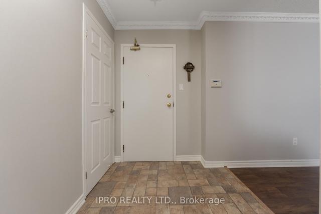 1109 - 10 Malta Ave, Condo with 3 bedrooms, 2 bathrooms and 1 parking in Brampton ON | Image 34