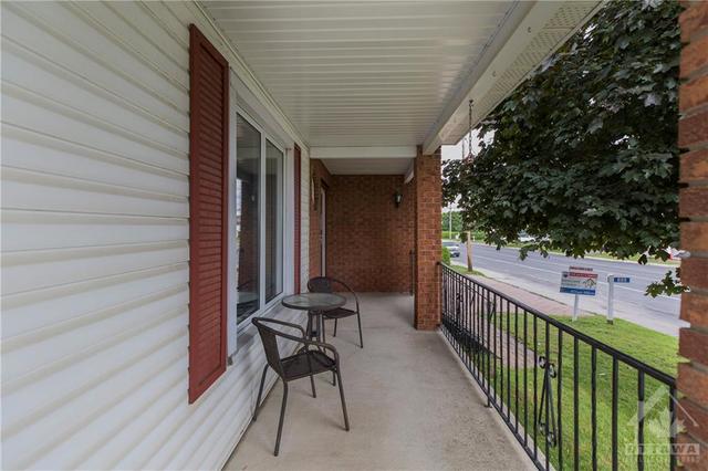 885 Lacroix Rd, Townhouse with 3 bedrooms, 2 bathrooms and 8 parking in Hammond ON | Image 25