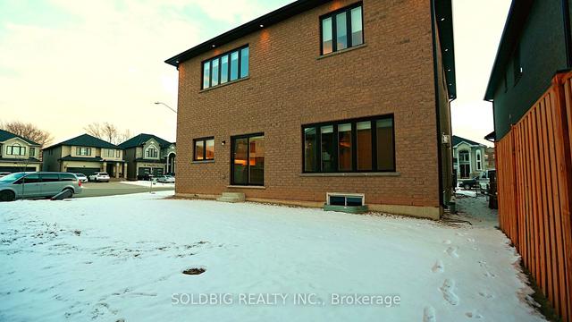 55 Eringate Dr, House detached with 4 bedrooms, 4 bathrooms and 4 parking in Stoney Creek ON | Image 26