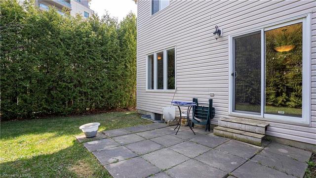 884 Blythwood Rd, House detached with 3 bedrooms, 2 bathrooms and 2 parking in London ON | Image 23