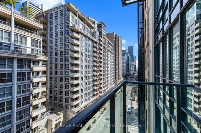 803 - 263 Wellington St W, Condo with 1 bedrooms, 1 bathrooms and 0 parking in Toronto ON | Image 15