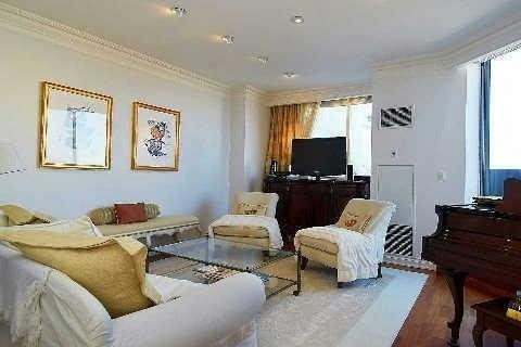 PH-13 - 1 Ripley Ave, Condo with 2 bedrooms, 3 bathrooms and 2 parking in Toronto ON | Image 5