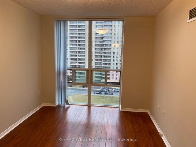 PH14 - 17 Michael Power Pl, Condo with 1 bedrooms, 1 bathrooms and 1 parking in Etobicoke ON | Image 19
