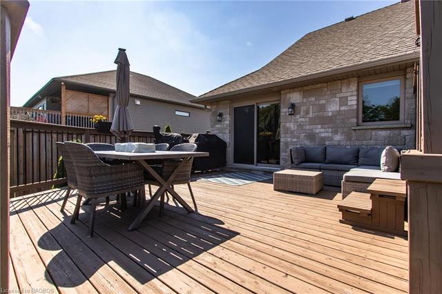883 Maplewood Dr, House detached with 4 bedrooms, 2 bathrooms and 6 parking in Port Elgin ON | Image 39
